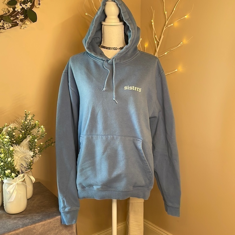 ‘SISTERS’ hoodie, size Medium
